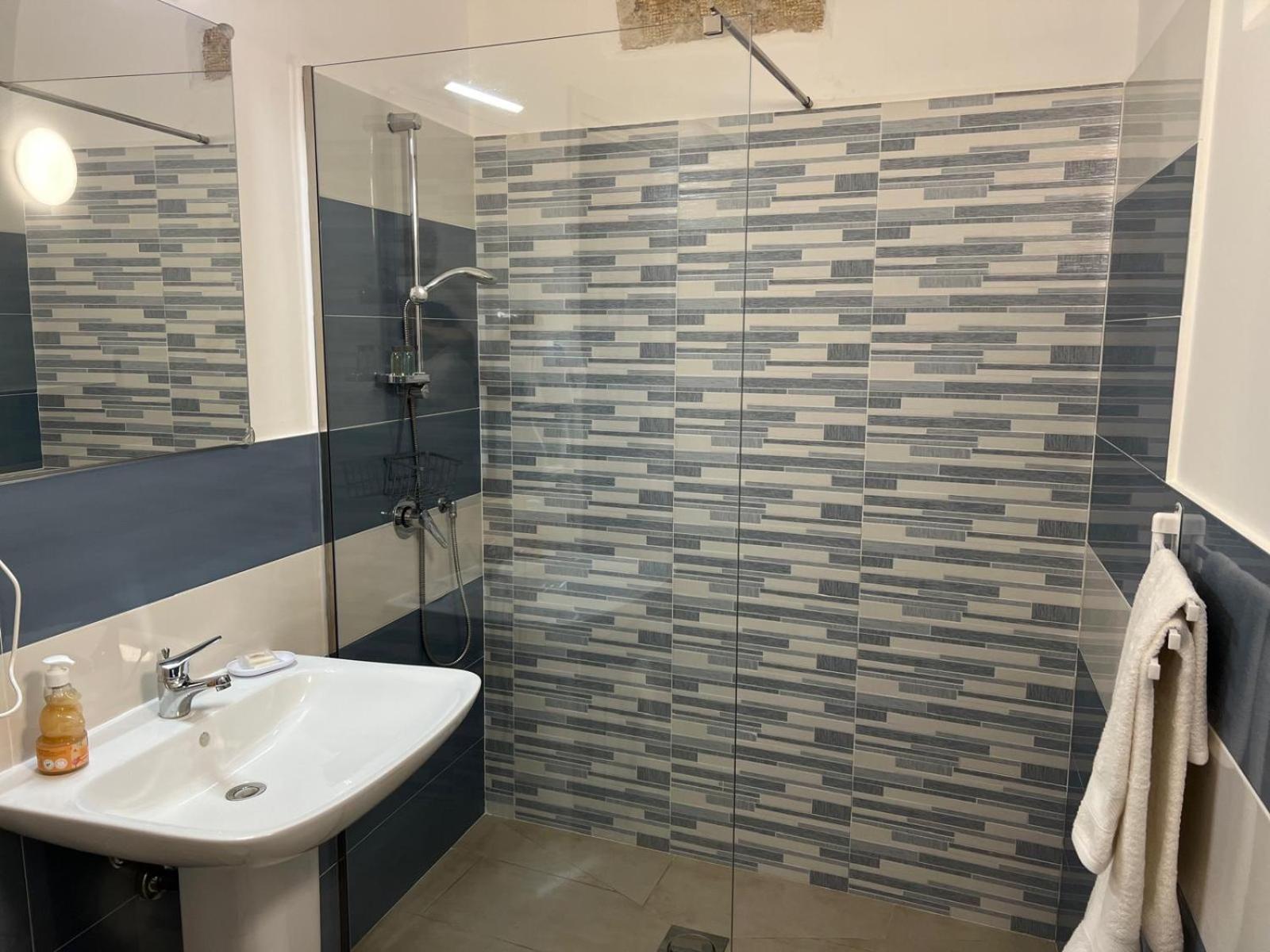 Madre Terra Apartment & Rooms テッラジーニ エクステリア 写真