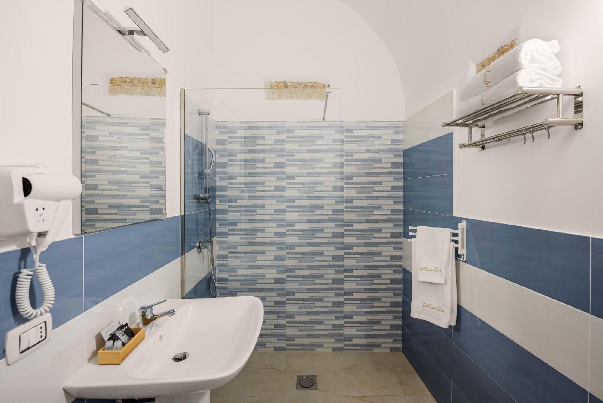 Madre Terra Apartment & Rooms テッラジーニ エクステリア 写真